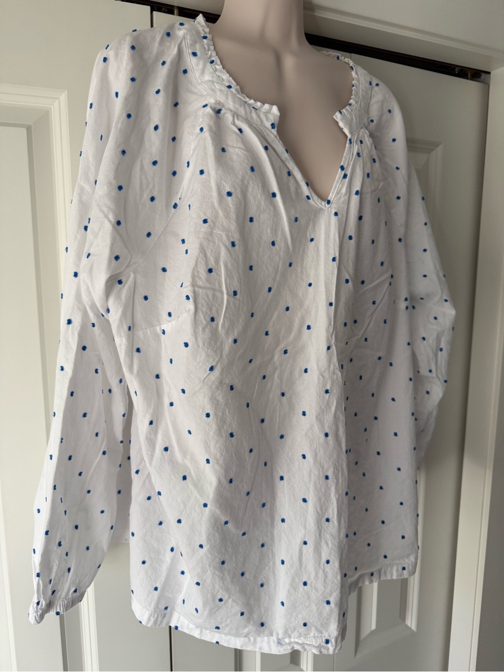 Croft & Barrow white cotton blue dots blouse top 1X